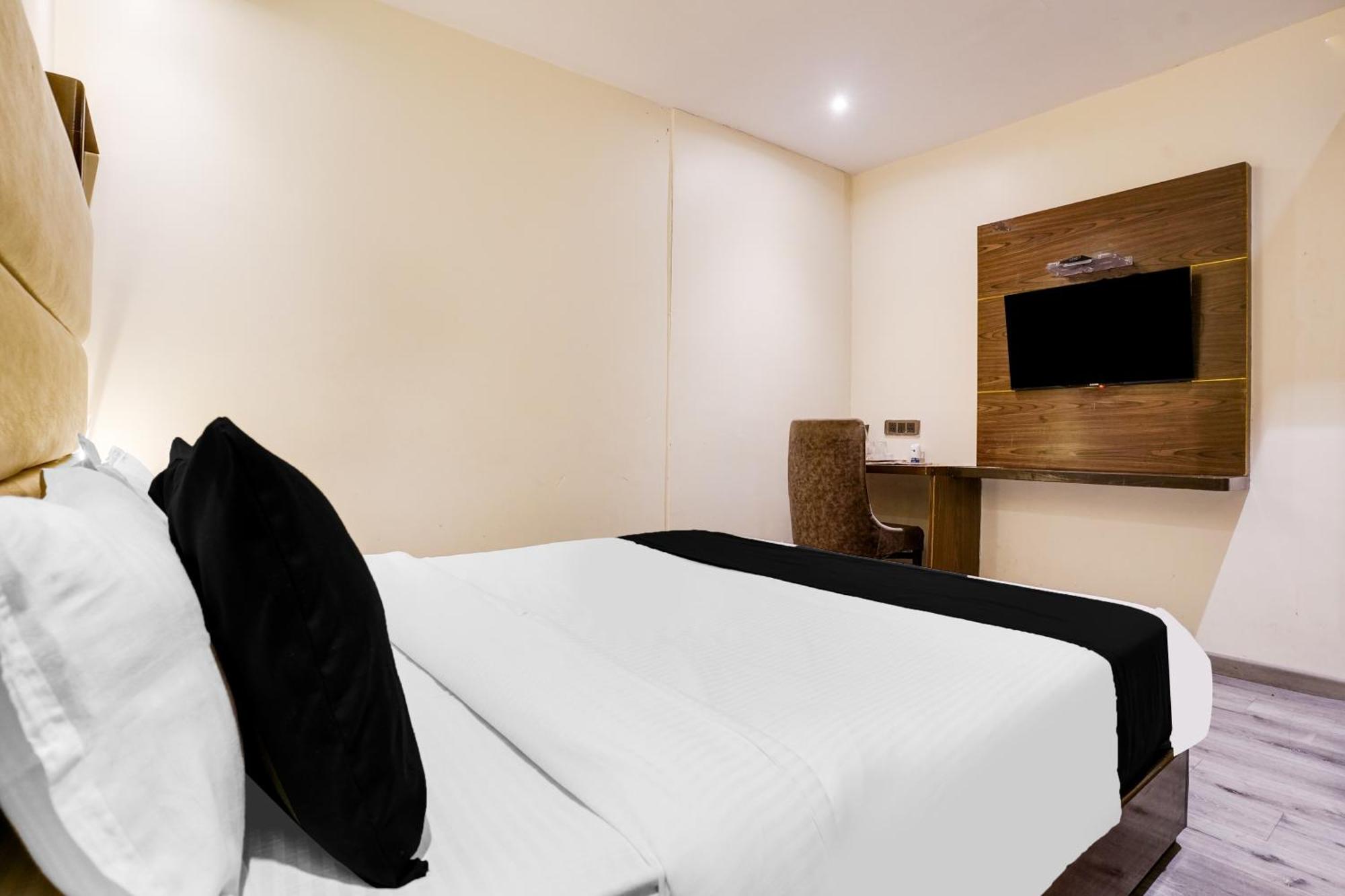 Super Collection O Andheri Near Western Express Highway Bombaim Exterior foto